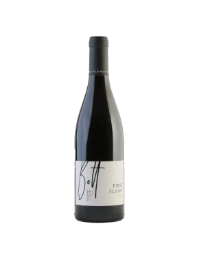 First Flight Syrah (Graeme & Julie Bott)